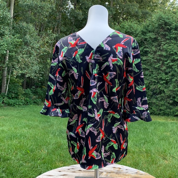 Hugo Boss ⎮ Satin parrot blouse - Picture 3 of 10